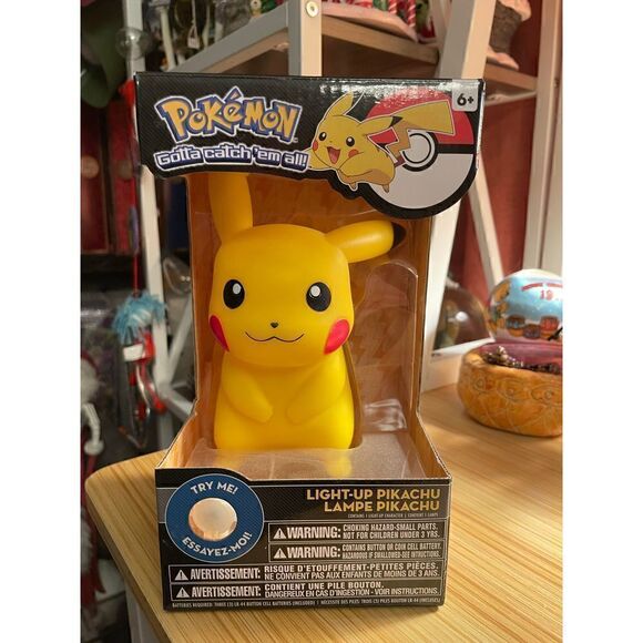 ThinkGeek Pokemon 7-Inch Light-Up Pikachu Lamp - Picture 5 of 6